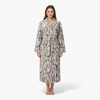 Damenbademantel mit Federn