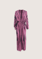 Langer, rötlich-rosa Kimono mit Batikmuster